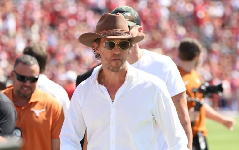 Actor Matthew McConaughey calls out Texas fans for throwing trash on field