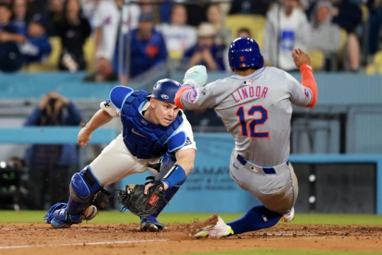 Dodgers vs. Mets live updates: NLCS gets under with battle in LA