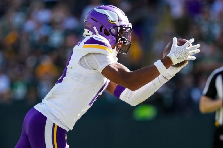 Fantasy football 2024: Week 7 trade value chart