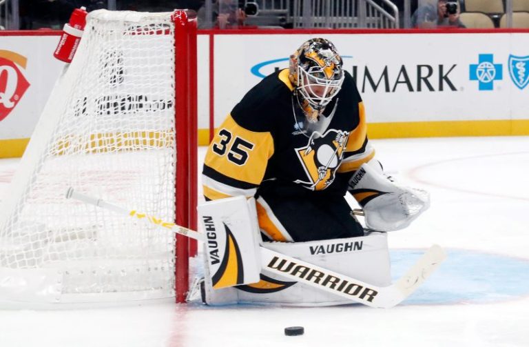 Struggling NHL All-Star goalie sent to minors