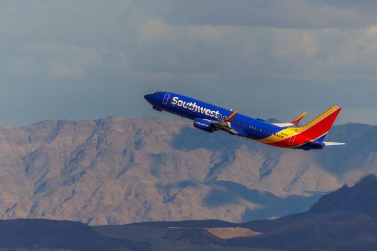 Southwest Airlines reaches deal with activist investor Elliott, avoids proxy fight