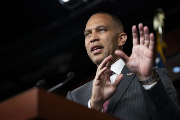 With an eye on House majority, Democrats mull ways to ‘fix Congress’