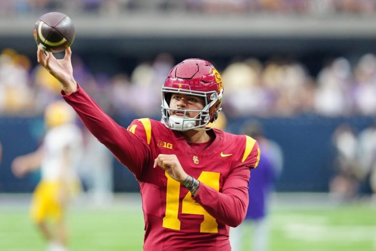 Report: USC benches Miller Moss for Jayden Maiava vs. Nebraska