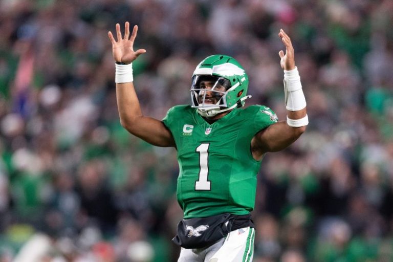 Week 10 fantasy football rankings: Hurts thriving, Cowboys hurting