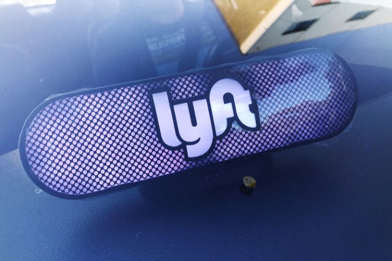 Lyft lifts guidance after reporting better-than-expected Q3 revenue