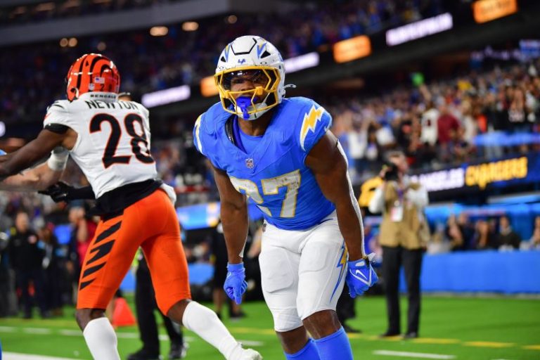 Chargers RB J.K. Dobbins will be active for Week 17 clash with Pats
