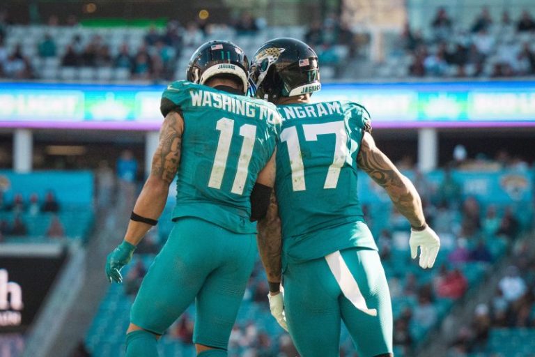 2025 NFL draft order after Week 14 TNF results and top prospects