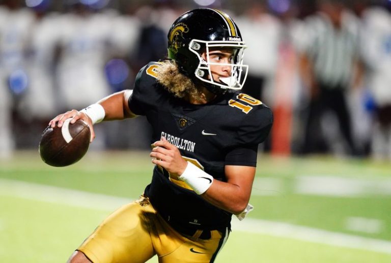 Deion Sanders signs new CU recruiting class, led by star quarterback