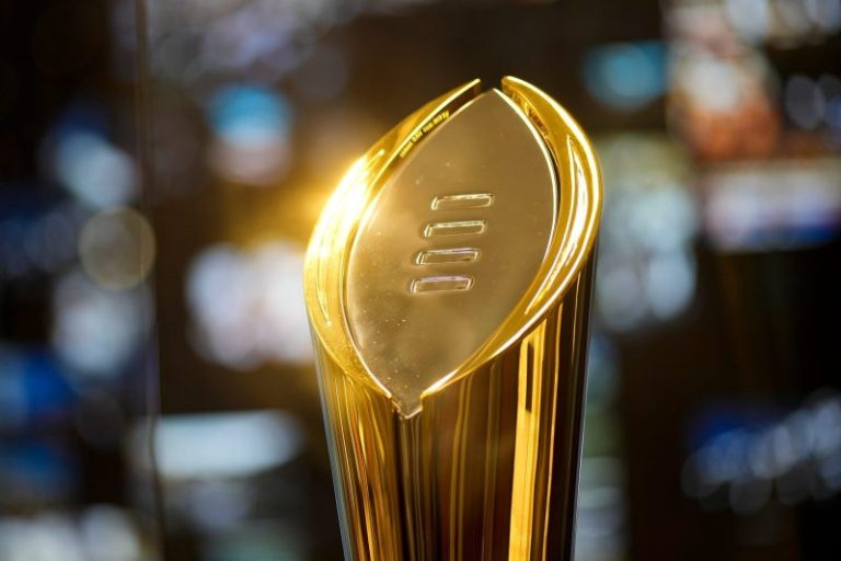 College Football Playoff bracket announced: Teams, matchups, schedule