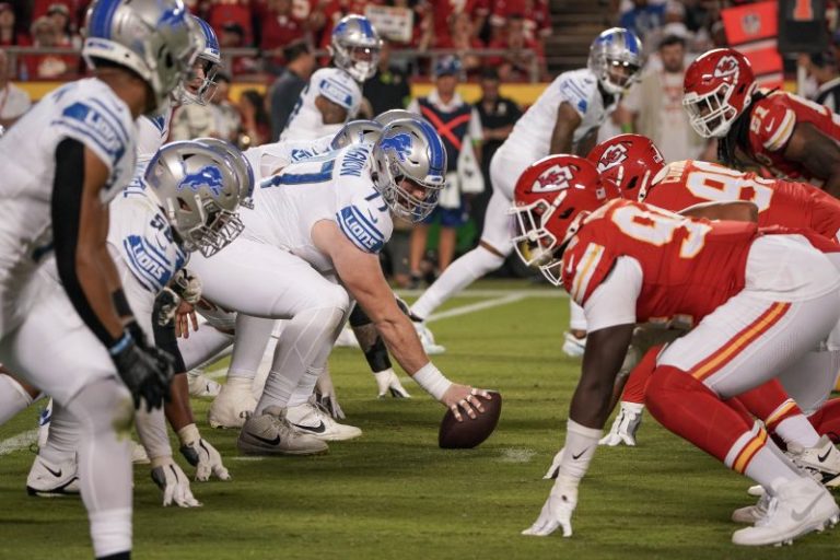NFL playoff picture: What Chiefs, Lions must do to clinch No. 1 seeds