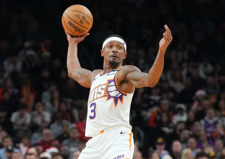 NBA highlights from five Christmas games