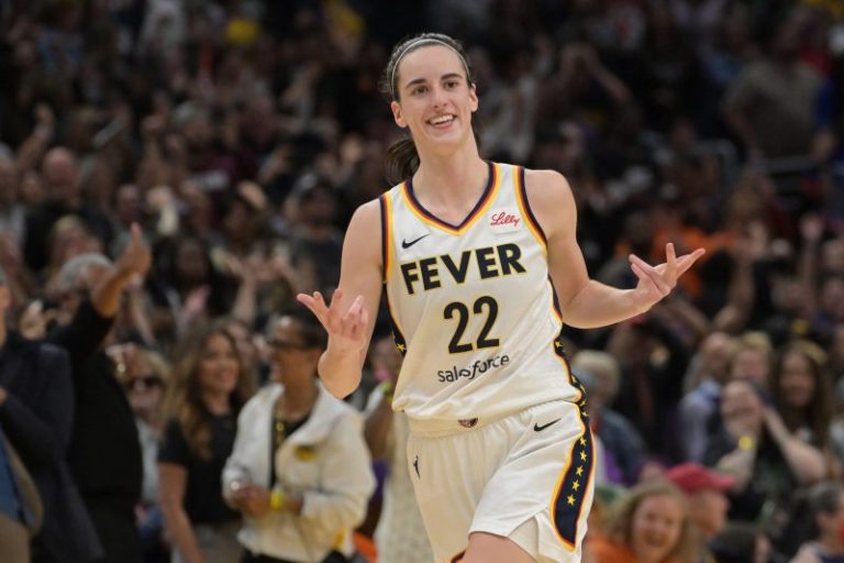Caitlin Clark, Indiana Fever to play 2025 WNBA preseason game at Iowa