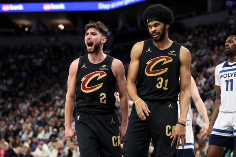 NBA midseason grades: Cavs acing season so far