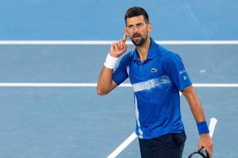 Aussie Open: Broadcaster apologizes to Djokovic, Sinner survives heat