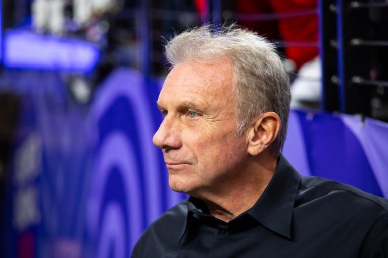 Notre Dame alumnus Joe Montana attends national championship game