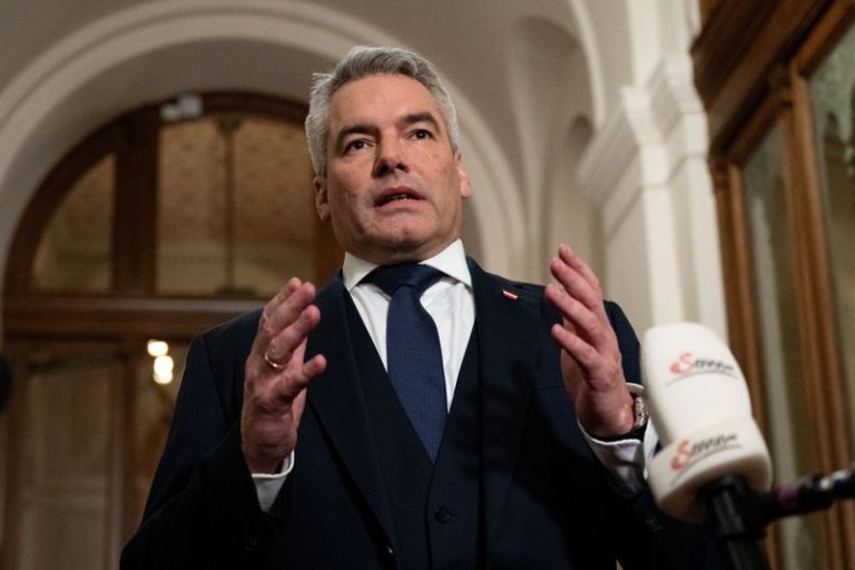 Austrian coalition talks collapse, chancellor to step down