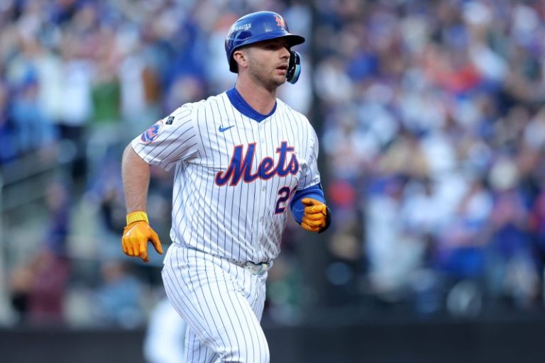 MLB rumors: Pete Alonso, Alex Bregman latest free agent news