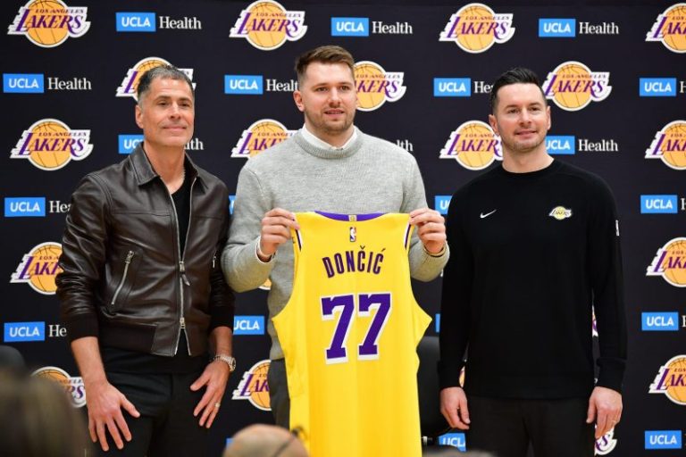 Lakers welcome Luka Doncic after trade from Mavericks