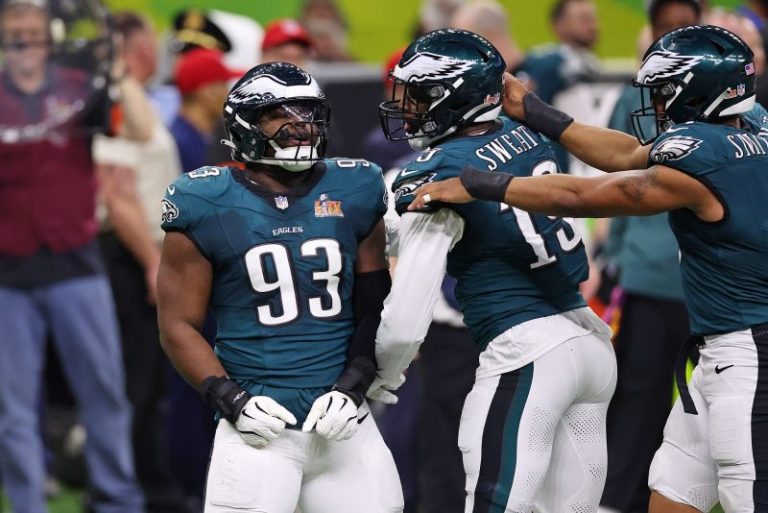 Eagles deliver an all-time Super Bowl masterpiece with rout of Chiefs