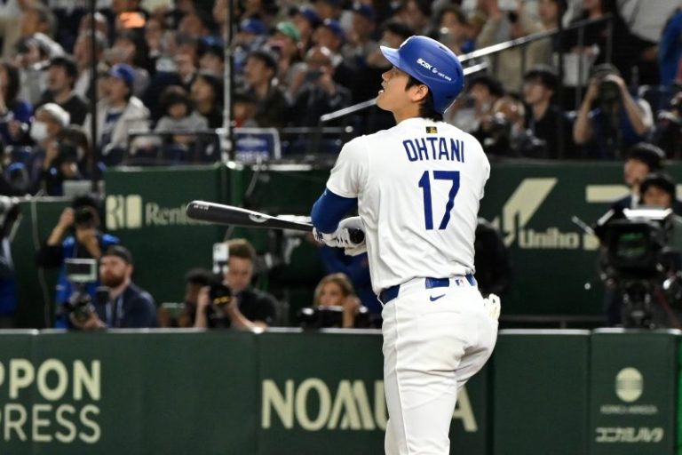 Ohtani homers, Dodgers sweep Cubs to open season in Tokyo: Highlights