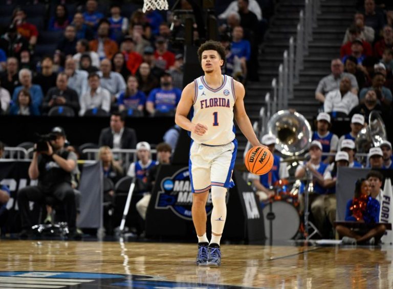 Picking basketball over football was right choice for Florida star