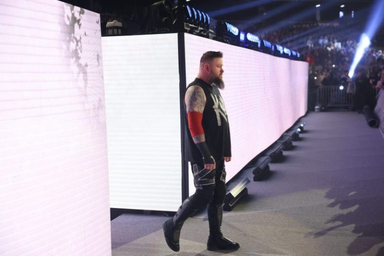 WrestleMania 41 match canceled after WWE star reveals neck injury