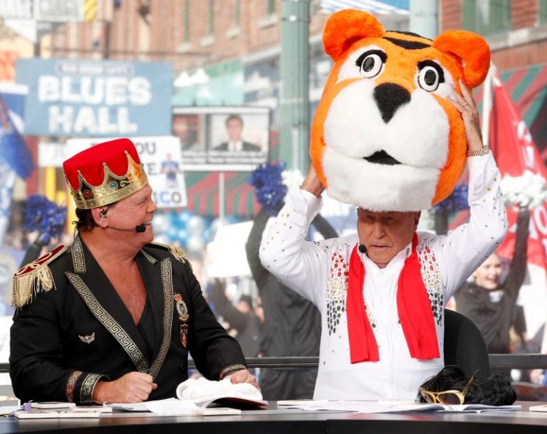 Lee Corso’s journey from the sidelines to legendary ESPN career