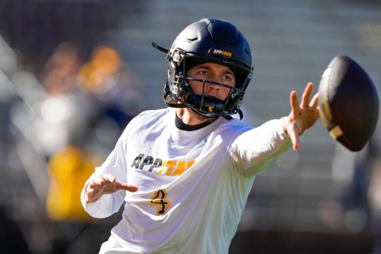 Inside the SEC’s quarterback competitions ahead of the 2025 season