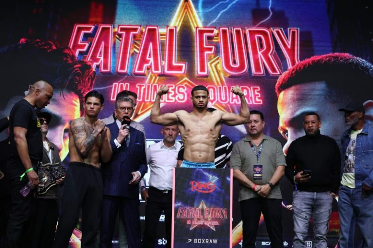 Romero beats Garcia in Times Square: Breakdown of main event fights