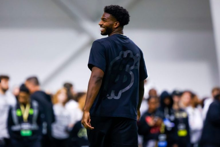Shedeur Sanders shocks Ohio high school players with surprise workout