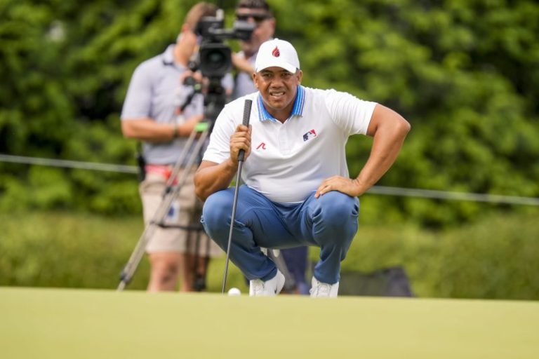 PGA Championship updates, leaderboard: Scores, highlights from Round 2