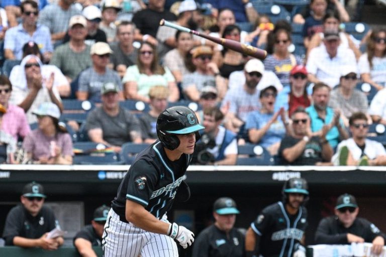 Coastal Carolina baseball score: Chanticleers win, reach CWS final