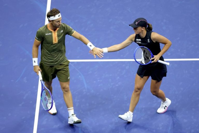 US Open mixed doubles live updates: Schedule, how to watch today