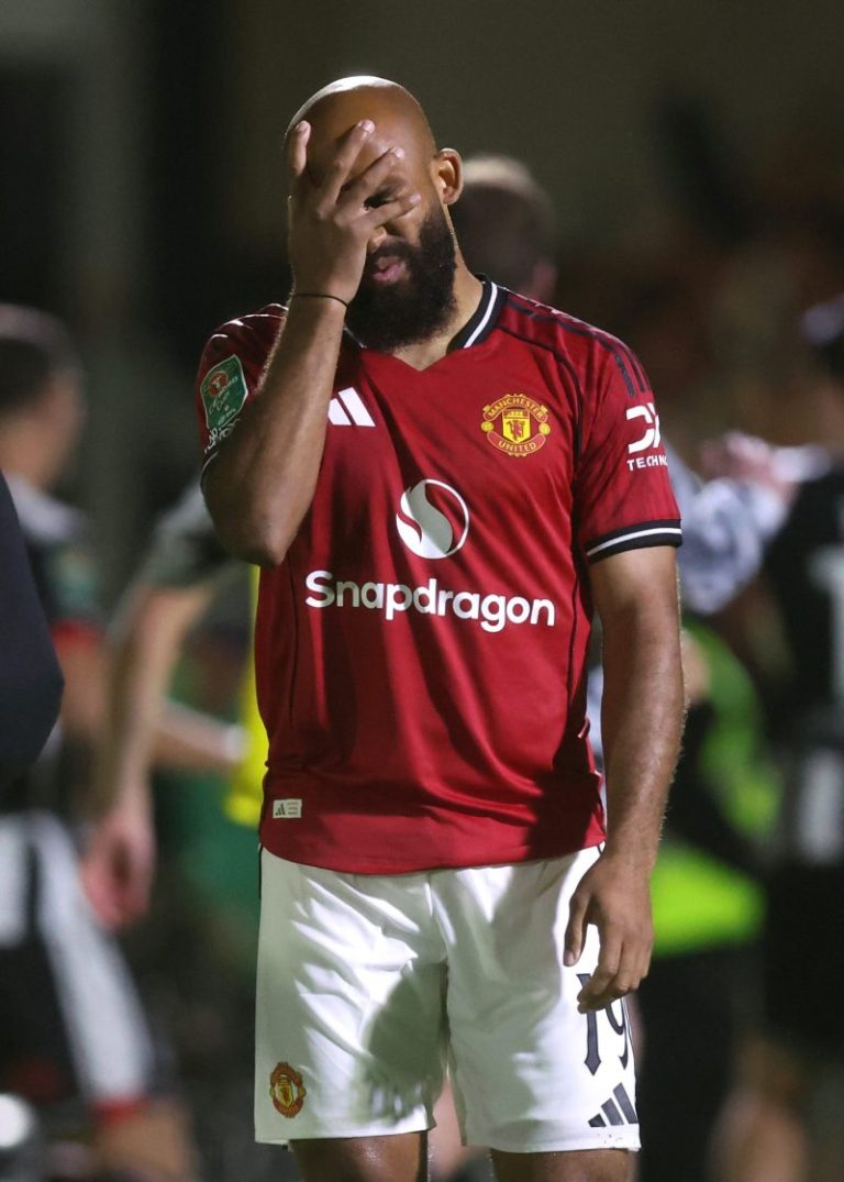 Manchester United suffers shocking upset vs. tiny fourth-tier team
