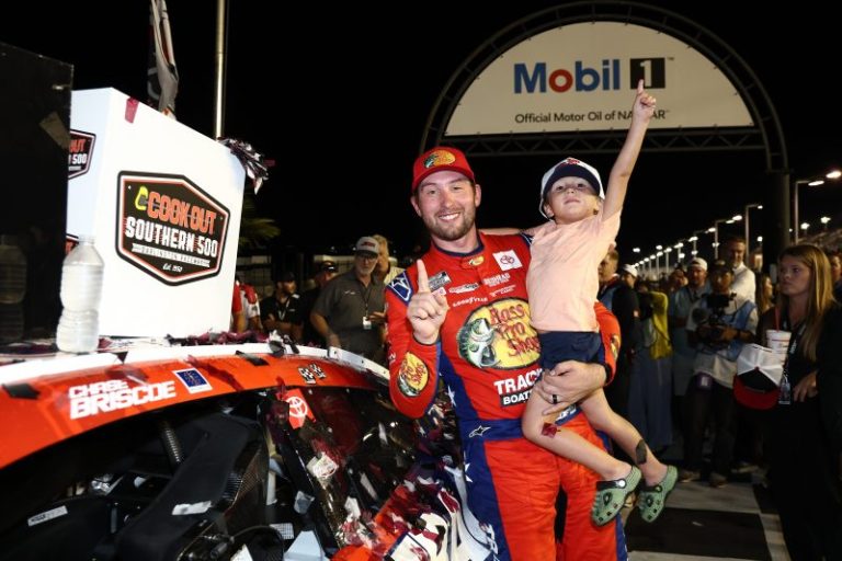 Briscoe wins NASCAR playoff opener: Highlights, results from Darlington