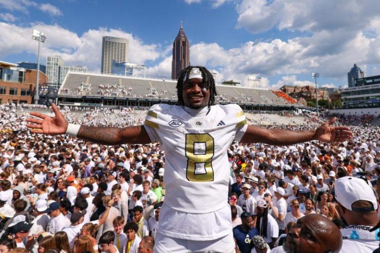 Georgia Tech football fans toss goalpost into pool after Clemson upset