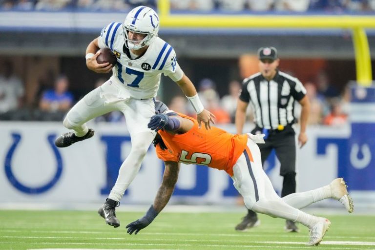 Fantasy football waiver wire: Keeping up with the Joneses (and others)