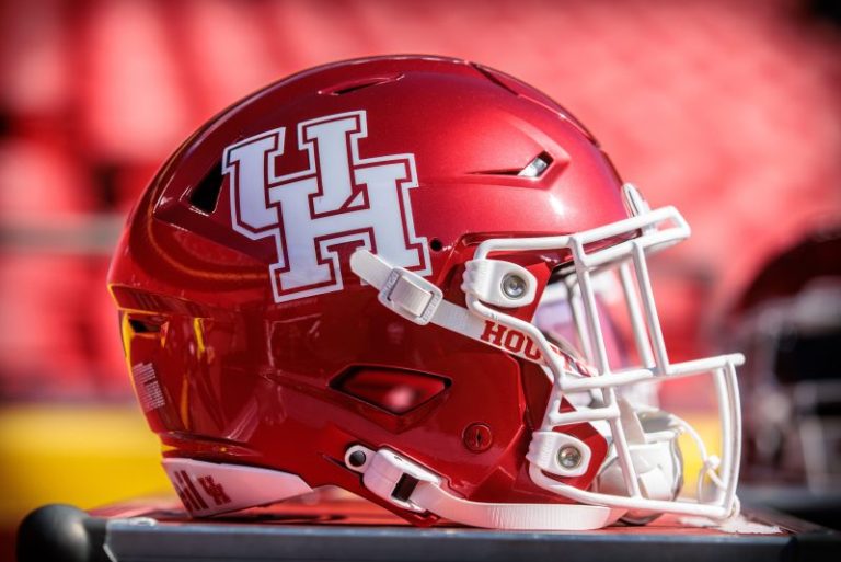 Houston strength coach Kurt Hester dies from cancer at 61