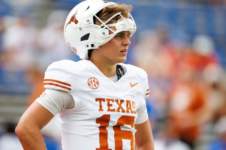 Fraud alert: In college football’s flop rankings, one team beats Texas