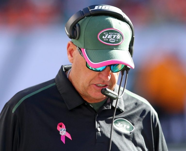 Former Jets coach breaks down in tearful tribute to late team legend