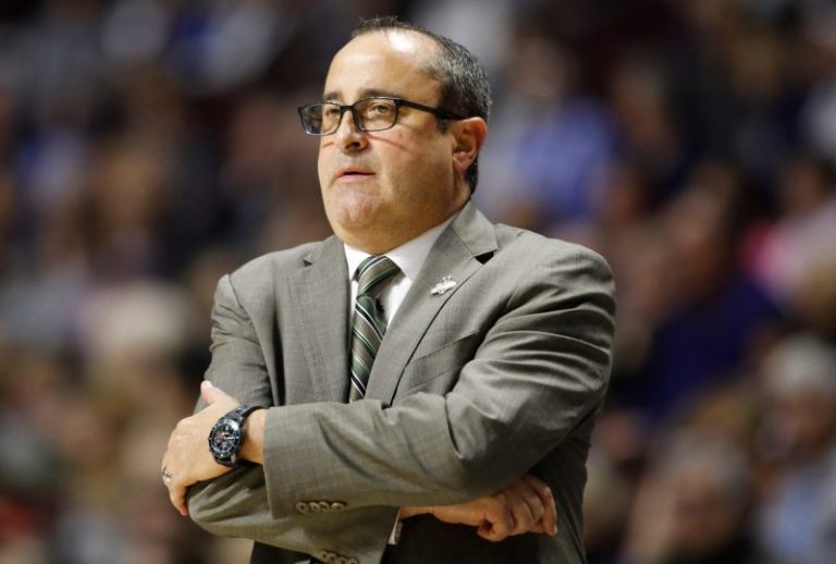 Wings make veteran college hoops coach new head coach