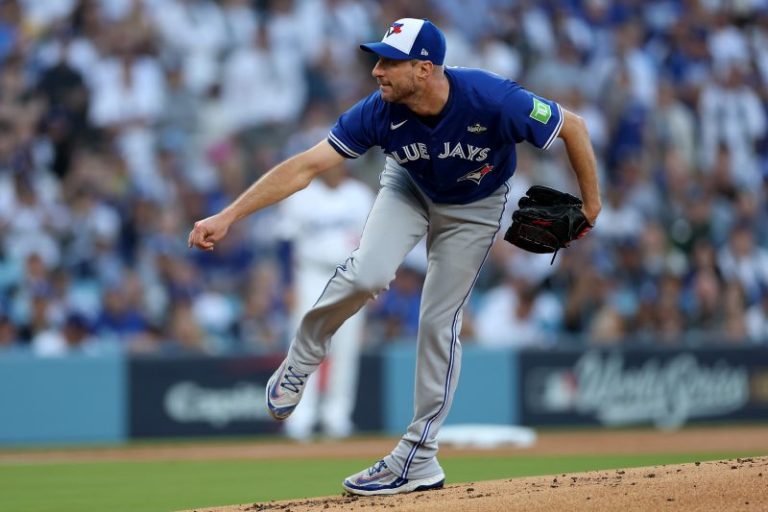 Future Hall of Famer makes World Series history vs Dodgers