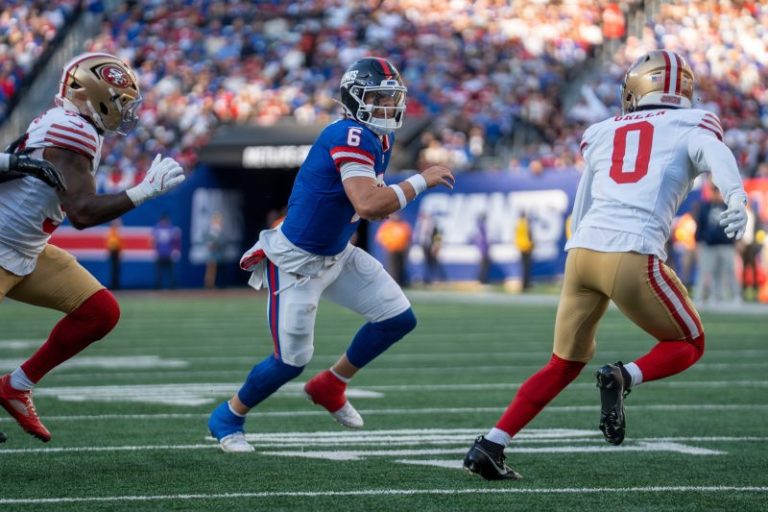 Top 10 fantasy football trade targets for Week 10